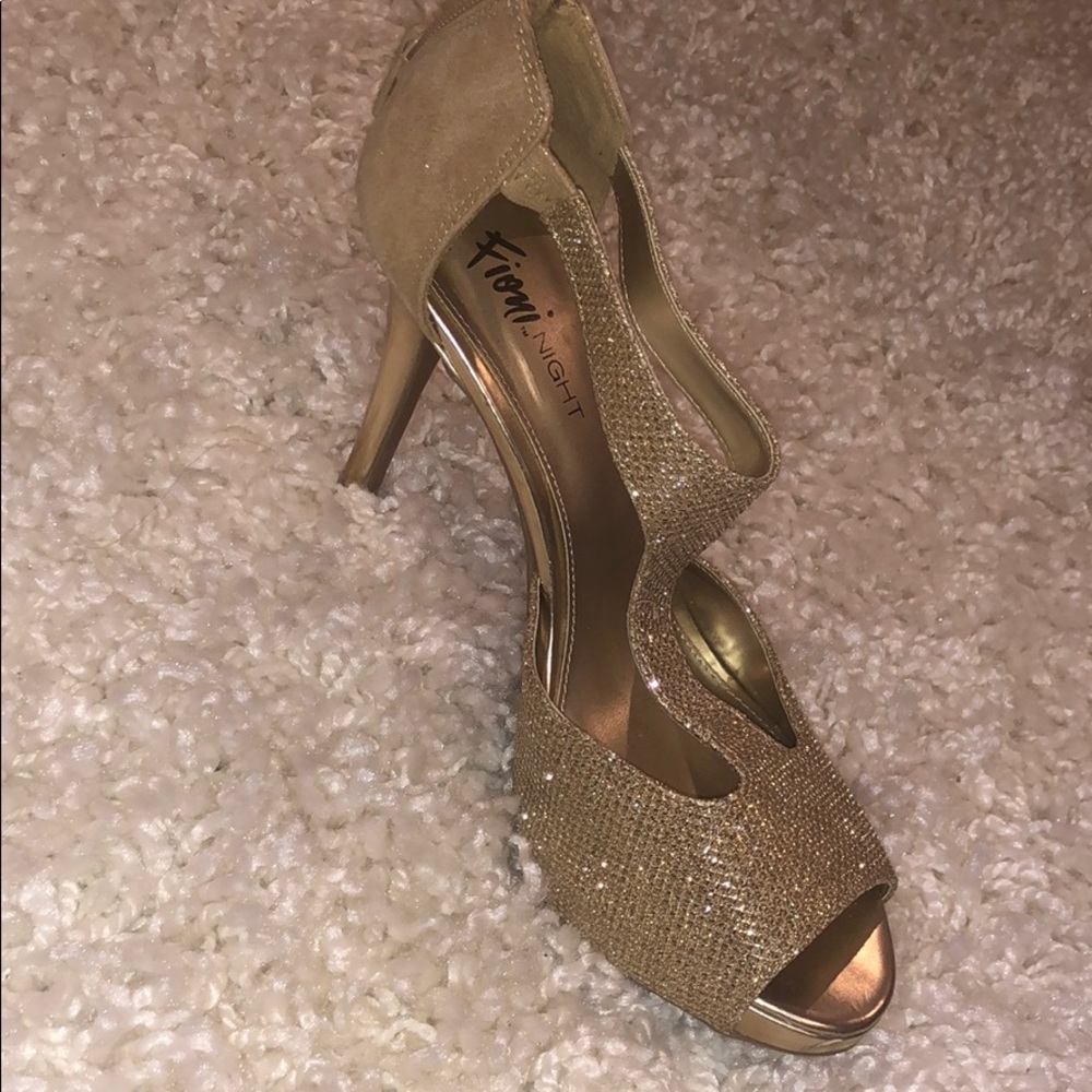 gold sparkle heels